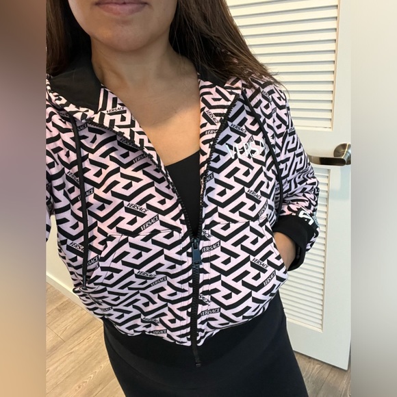 NWT - Versace La Greco zip up hoodie - Picture 10 of 12
